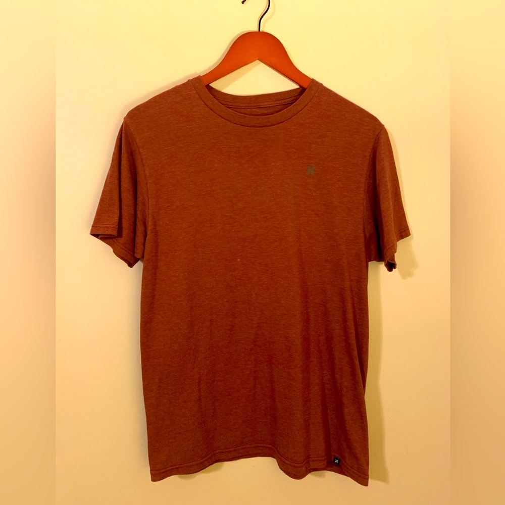 Hurley logo T-shirt muted red size M